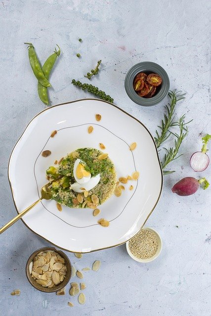 阿联酋雇主担保与人才签证政策解读：哪些人群更适合申请？