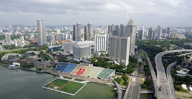 新加坡留学→工作准证→PR转身份办理流程指南:分阶段实操与避坑要点