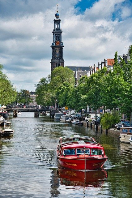 荷兰家庭团聚签证申请:3个真实案例里的收入住房要求踩坑与达标经验