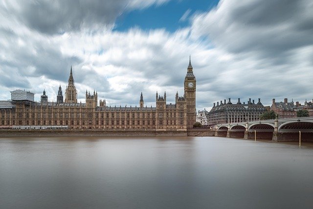 为什么英国PSW衔接工签总出问题？材料准备与补料要点全梳理