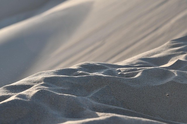 卡塔尔雇主担保人才面签要点：核心条件应答与子女教育适配细节拆解