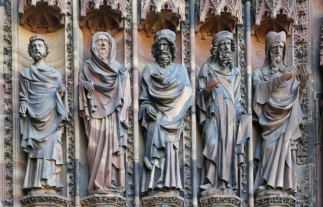 法国创业签证转商业居留:先工签后永居的居住要求与续签实操指南