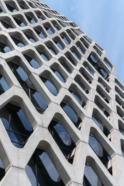 了解波兰家庭团聚申请材料清单与补料:收入住房合规细节及补料技巧