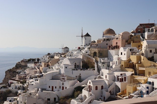 办雅典黄金签证25万欧购房,要不要只盯着热门区域?