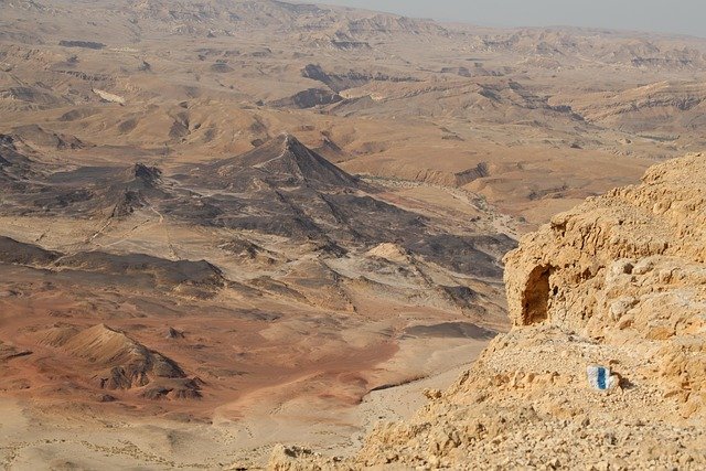 以色列投资与创业居留申请条件中的税务考量：合规门槛与家庭规划要点