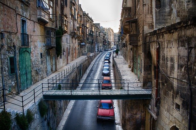 马耳他工作许可及永居申请拒签防范：核心材料清单与每类材料的避坑要点