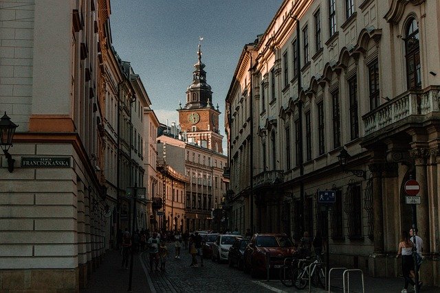 申请波兰投资与创业居留，要不要提前规划时效节点？