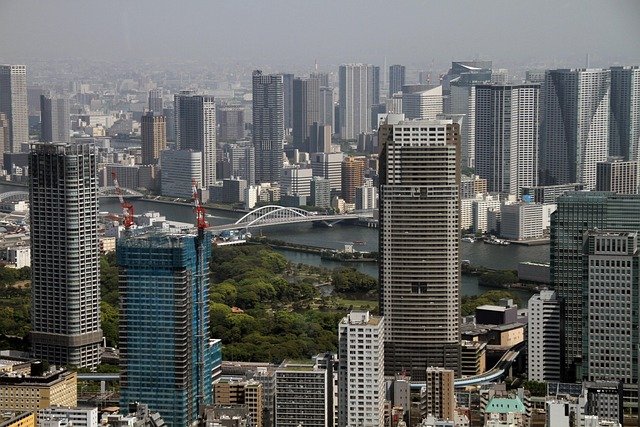 揭秘日本经营管理签证申请与续签：费用构成全拆解及隐藏成本预警