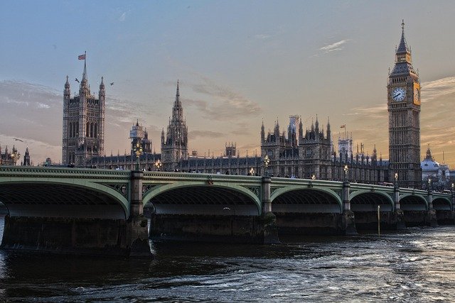英国全球人才签证能一步到位获批吗？材料清单与补料高频问题全解