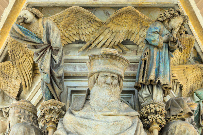 法国欧盟蓝卡 vs 人才护照：雇主担保视角下的移民路径深度对比