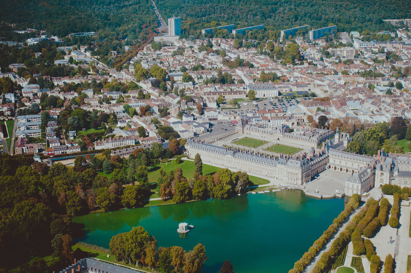 法国工签转十年长居适合人群实操指南:谁能顺利从工作签证过渡到十年居留?